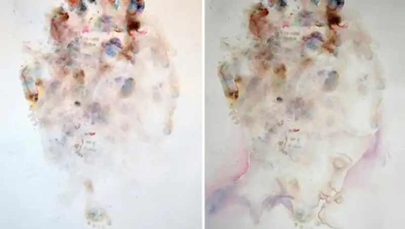 Мама создает шедевры из каракулей 3-летней дочери