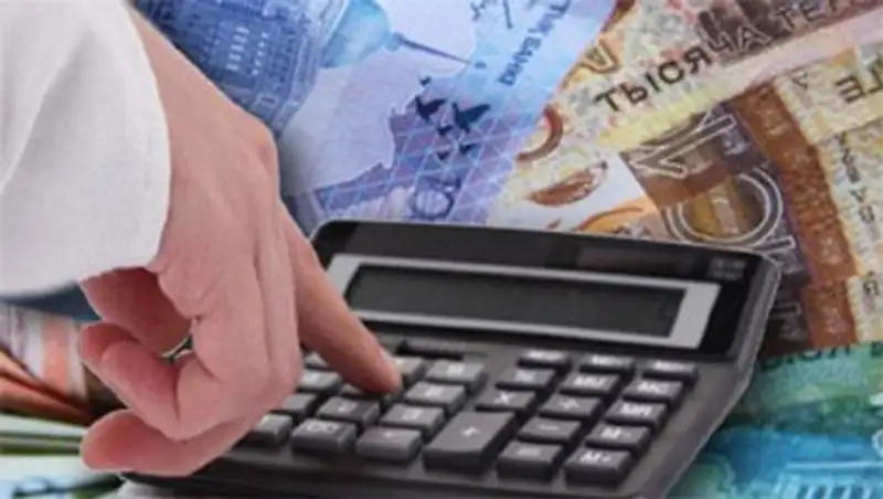 Директор колледжа Алматы 4 года незаконно получала повышенную зарплату