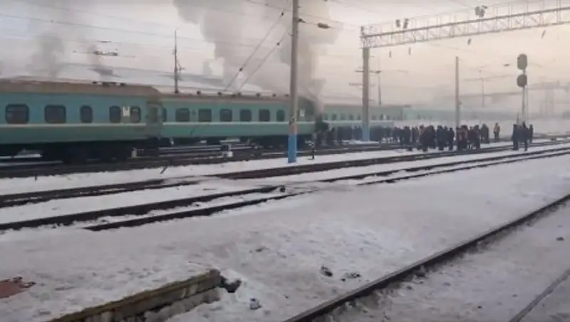 Служебное расследование проведут по факту возгорания вагона на станции Алматы-2
