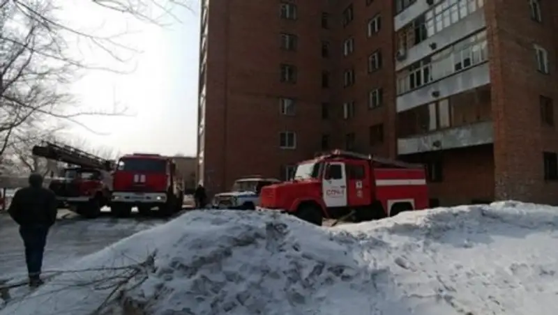 В Усть-Каменогорске из-за подозрительного свертка эвакуировали жителей многоэтажки