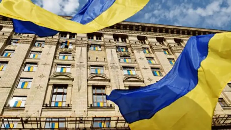 Посол ЕС на Украине надеется, что к лету Киев получит безвизовый режим