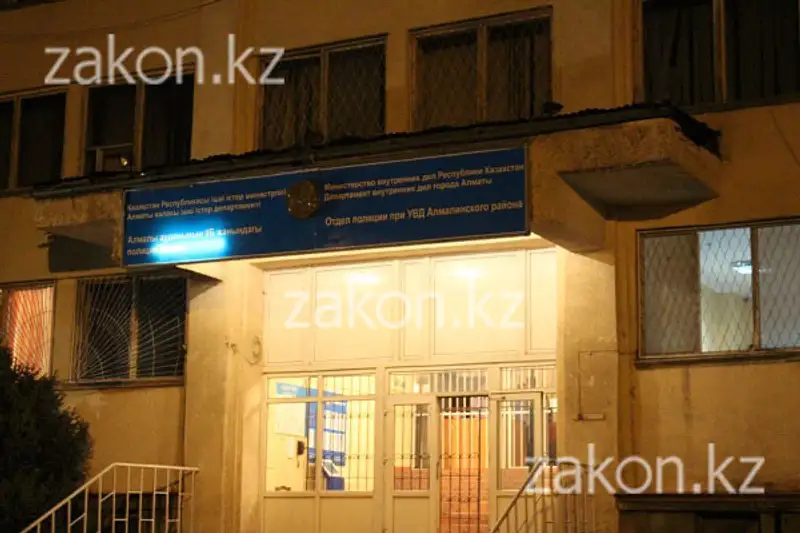 В Алматы молодые люди на «Жигулях» украли невесту (фото), фото - Новости Zakon.kz от 29.08.2013 16:01