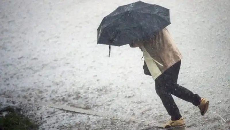 В Казахстане объявили штормовое предупреждение