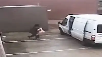 Кадр из видео, фото - Новости Zakon.kz от 06.12.2017 16:40