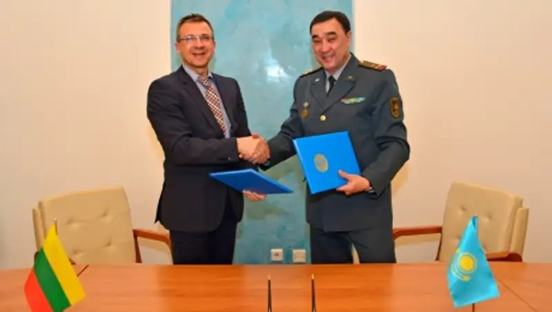 Более 20 казахстанских военнослужащих прошли подготовку в вузах Литвы