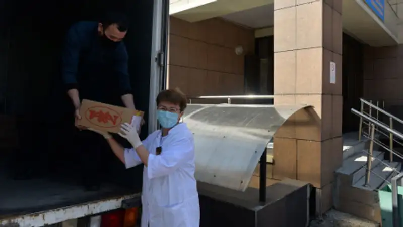 Компания "Рахат" поддержала медработников