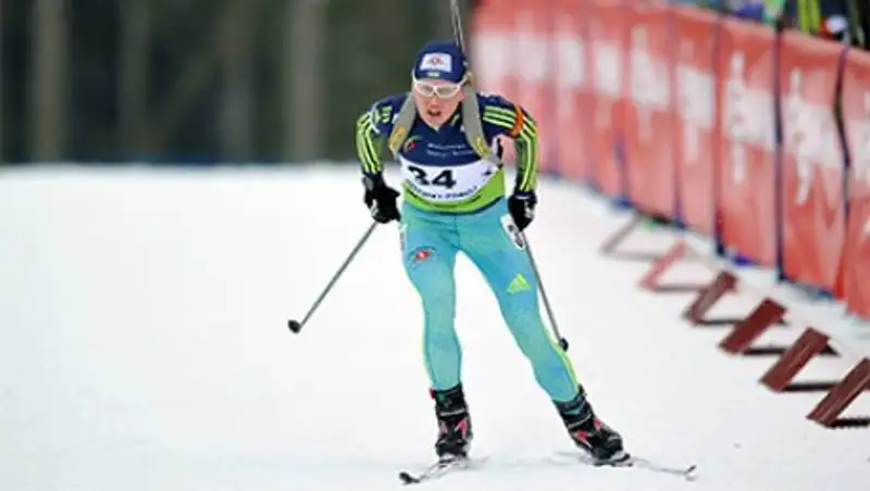 Украинская биатлонистка объяснила уход с пьедестала под российский гимн