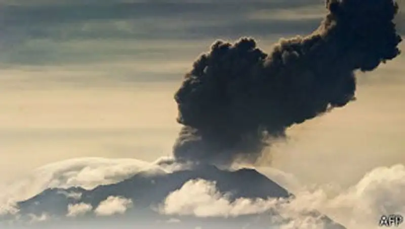 В Перу разбушевался вулкан Убинас, идет эвакуация