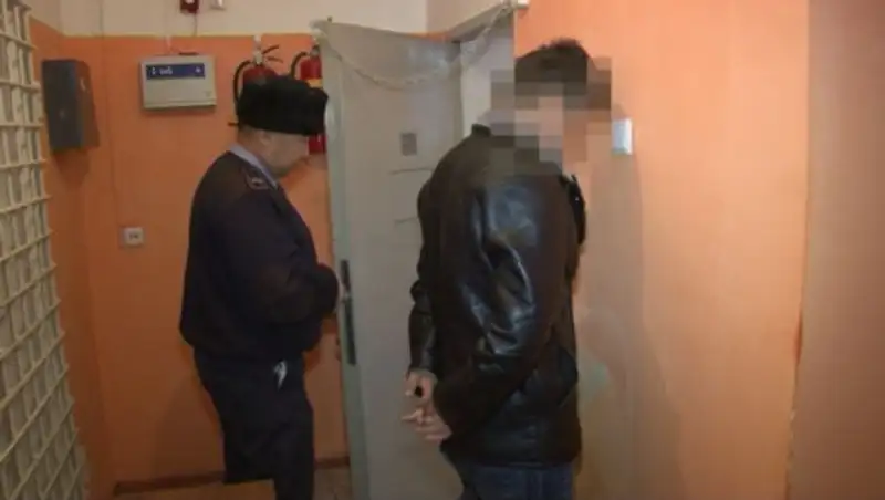 Напал на девочку в подъезде: в Астане задержан 19-летний подозреваемый