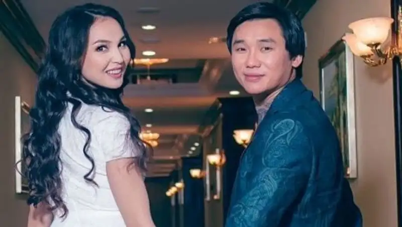 Супруга Кайрата Нуртаса показала свой детский снимок