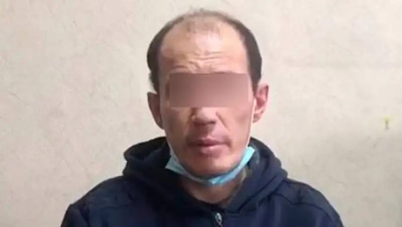 Мужчина украл в храме куртку и случайно обнаружил в ней полмиллиона рублей