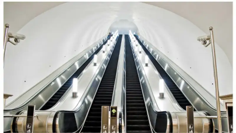 Нетрезвую несовершеннолетнюю госпитализировали из алматинского метро