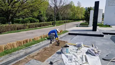 1 мая на мемориале "Тағзым" впервые запустят фонтан, фото - Новости Zakon.kz от 27.04.2023 16:38