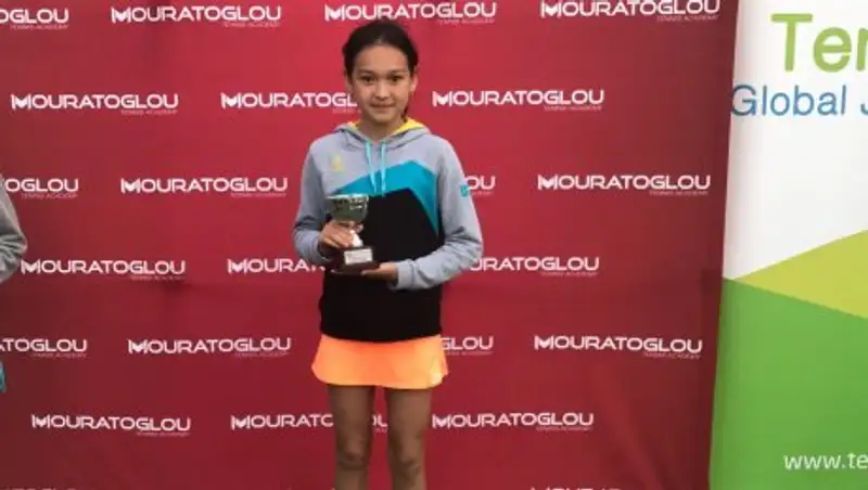 10-летняя казахстанка завоевала третье место в международном турнире во Франции