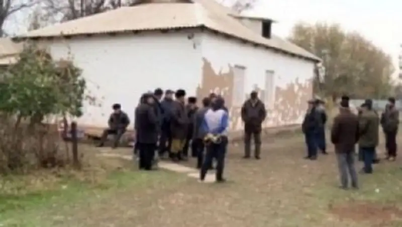 Погибший в ЮКО школьник отравился водкой - ДВД