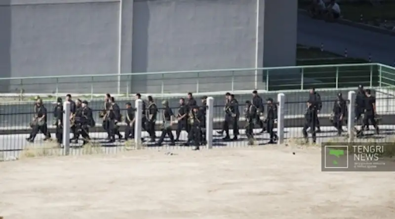 ФОТО: В Алматы ликвидированы подозреваемые в убийстве полицейского, фото - Новости Zakon.kz от 30.07.2012 22:09