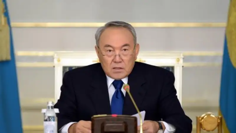Назарбаев проводит оперативное заседание Совбеза  в связи с событиями в Алматы