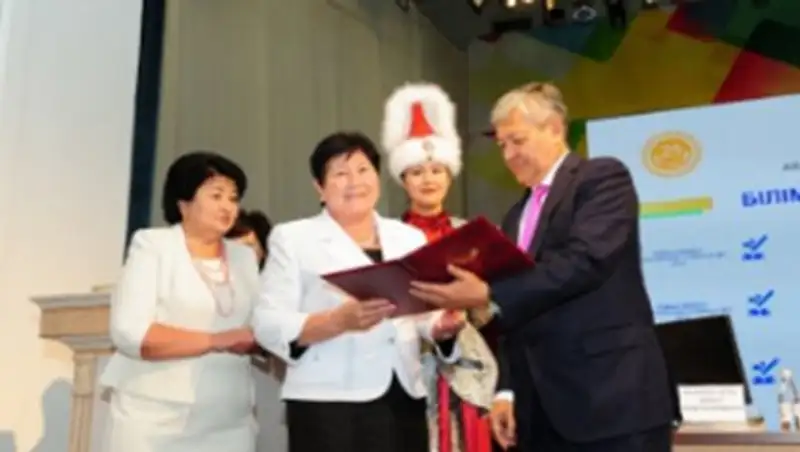 Более тысячи учителей Алматинской области получили жилье за последние пять лет