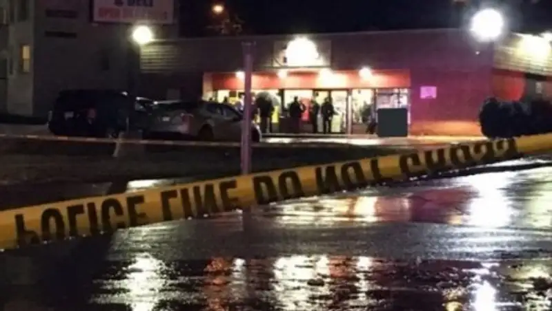 В результате стрельбы в Балтиморе погибли двое