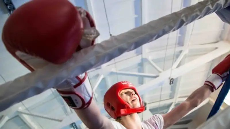 Казахстанка вышла в четвертьфинал чемпионата мира по боксу в Астане