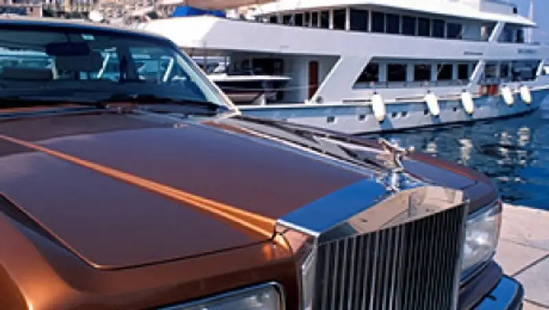 В правительстве задумались о введении налога на богатых