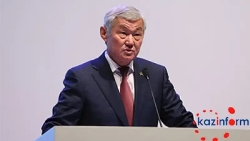 Сапарбаев: Необходимо пересмотреть стратегию развития национальных вузов