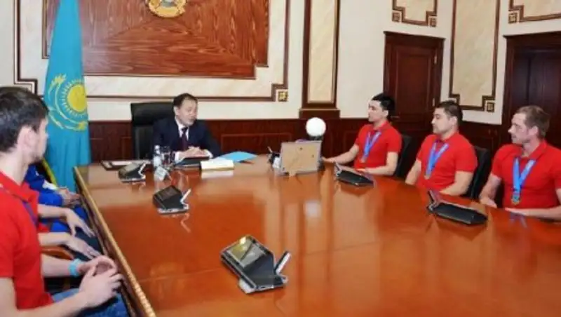 Волейболисты Мангистау получили миллион тенге за победу в чемпионате РК