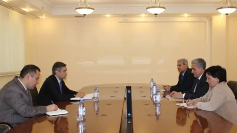 Ермекбаев встретился с турецким послом