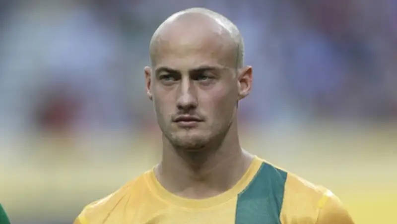 Австралийский футболист был удален на 17-й секунде пребывания на поле