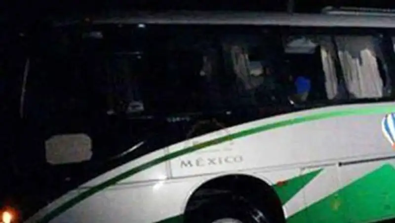 Тренер и футболист мексиканского клуба убиты при нападении на автобус