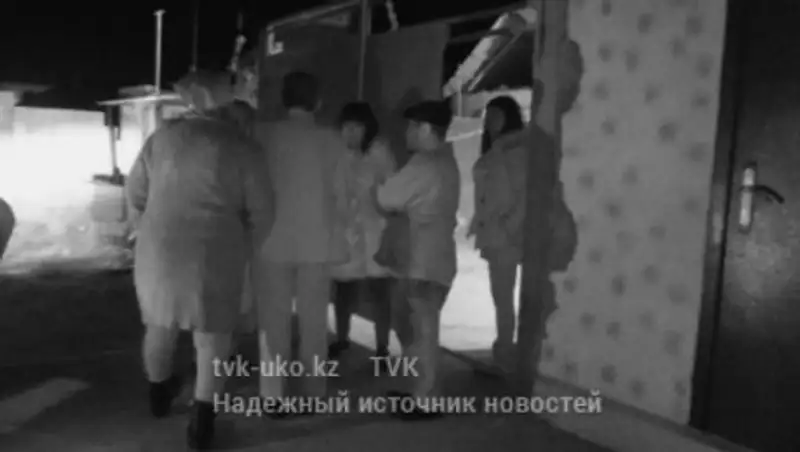 В Шымкенте дебошир влез в магазин, чтобы отомстить за мамины долги