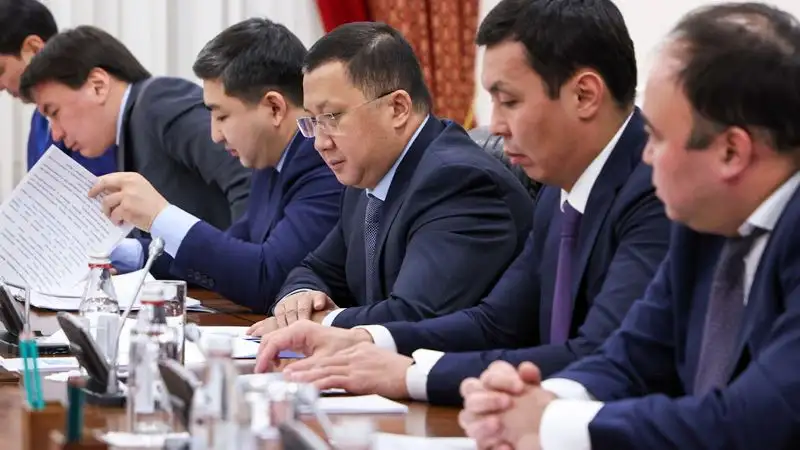 Провел заседание Комиссии по демонополизации экономики, фото - Новости Zakon.kz от 28.11.2022 19:49