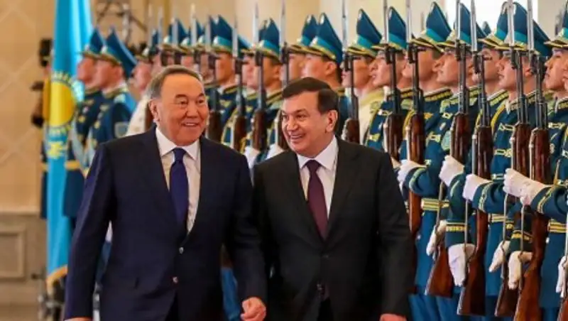 Нурсултан Назарбаев поздравил Шавката Мирзиёева с юбилеем