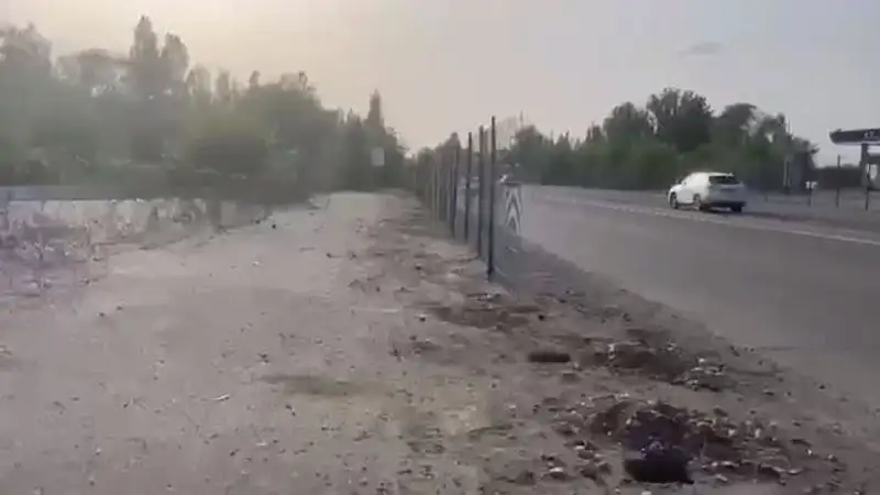 В КНБ прокомментировали видео, на котором строят заграждения на границе с Кыргызстаном