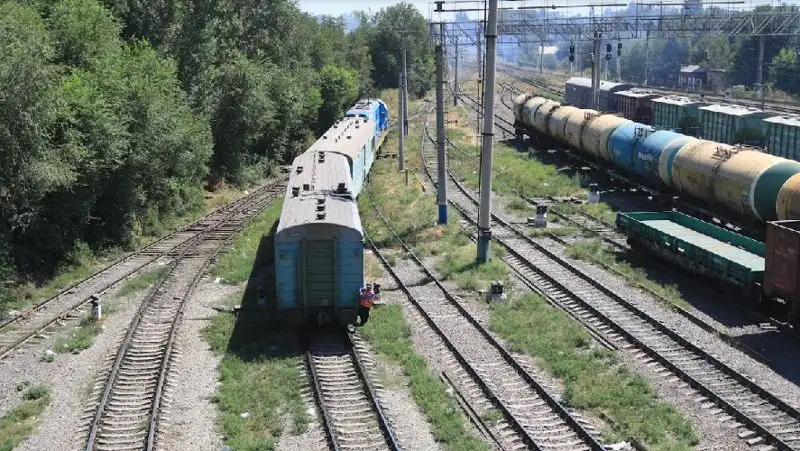 Железнодорожники вышли на забастовку в Мангистауской области