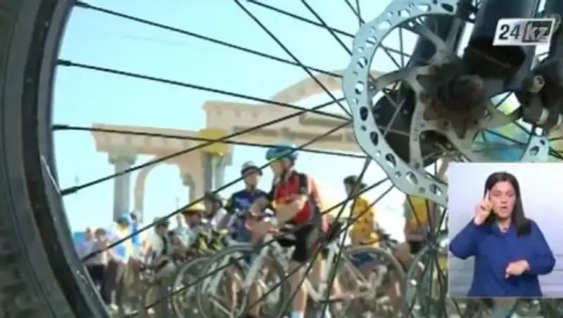 Почти 400 актюбинцев приняли участие в велопробеге