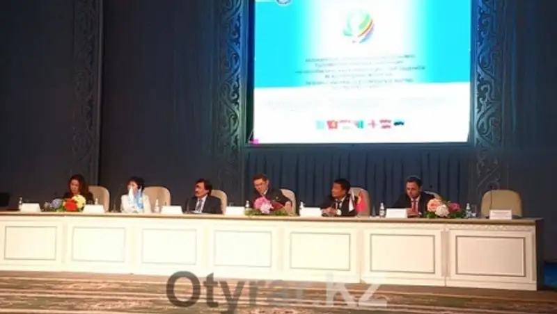 До 2020 года все школы Шымкента перейдут на трехъязычное обучение