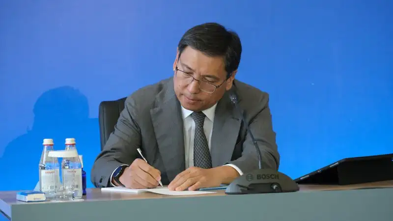 Аким Алматы разберется с новыми застройками на Каменском плато