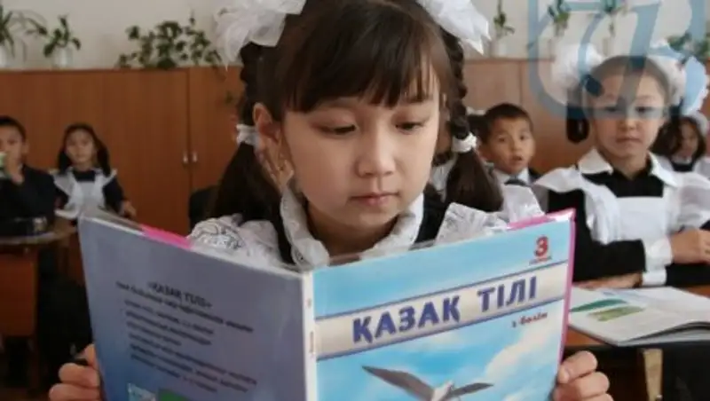 МОН РК о переходе на латиницу в школах: Спешки не будет