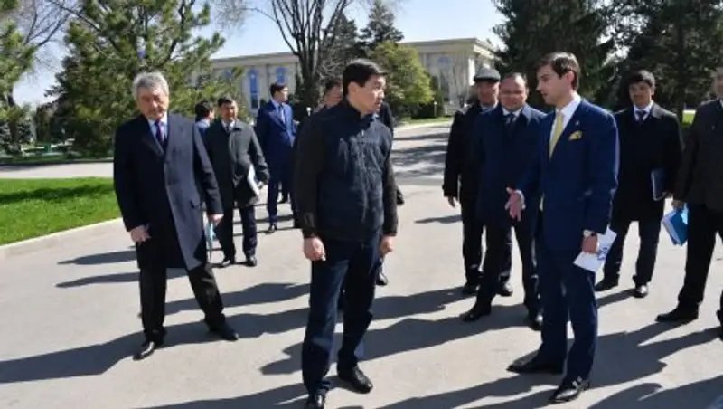 Байбек поручил вернуть землю КЦДС «Атакент» в коммунальную собственность города