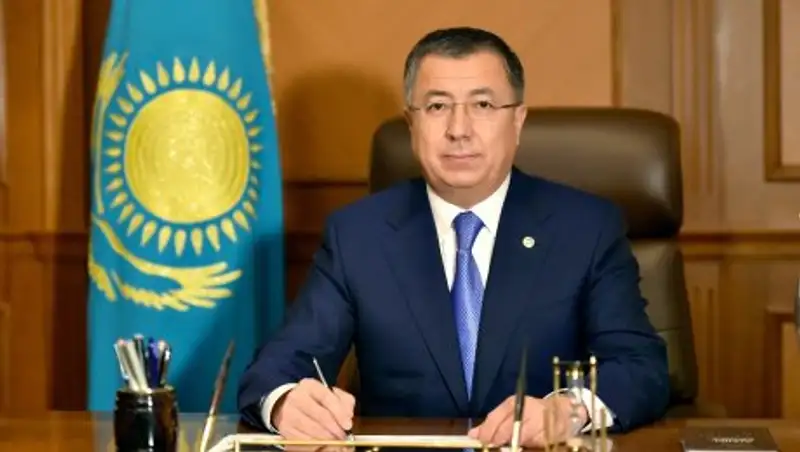 Аким ЮКО поздравил жителей области с Днем Первого Президента