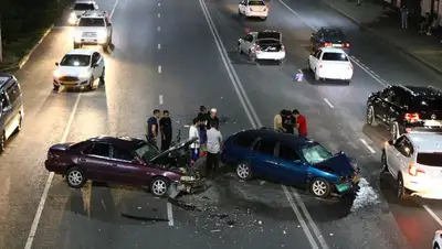 ДТП, фото - Новости Zakon.kz от 17.08.2022 22:38