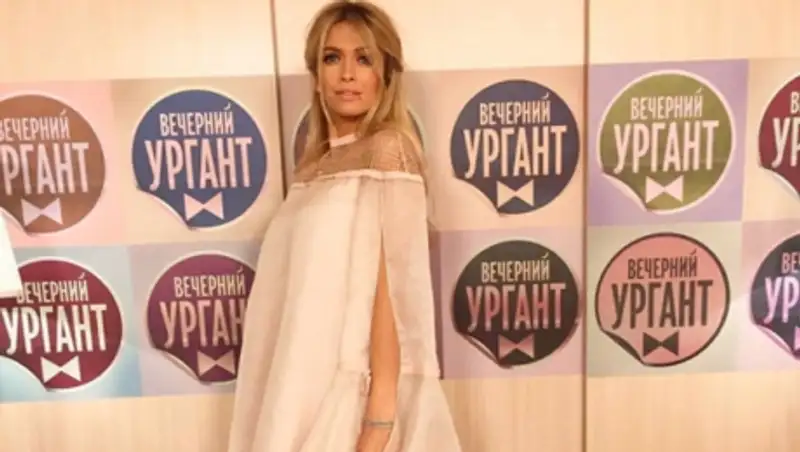 Вера Брежнева рассказала Урганту о беременности