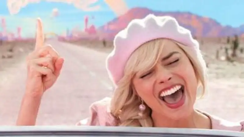 Второй рекорд побили кассовые сборы фильма "Барби"