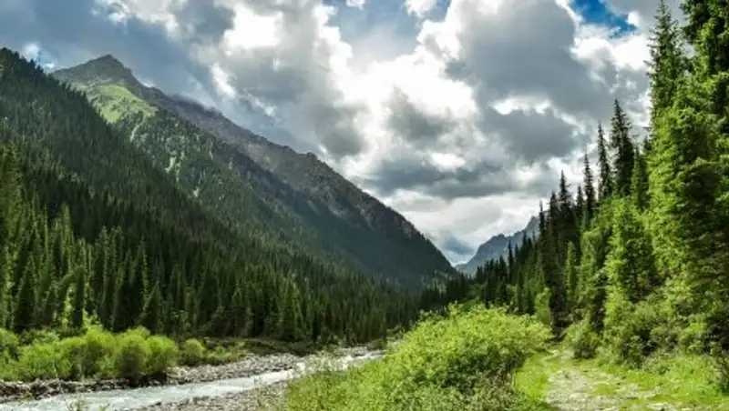 Казахстан вошел в пятерку лучших стран СНГ для экскурсионного отдыха