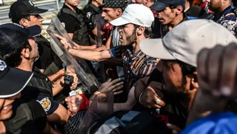 МИД: Турция предотвратила переезд в ЕС более 24 тысяч мигрантов