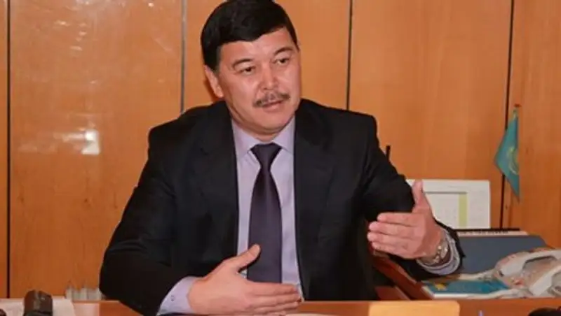 В Костанайской области районного акима осудили за мошенничество