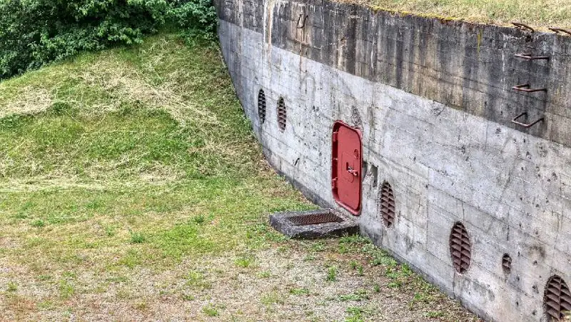 Власти Польши решили увеличить количество бомбоубежищ в стране
