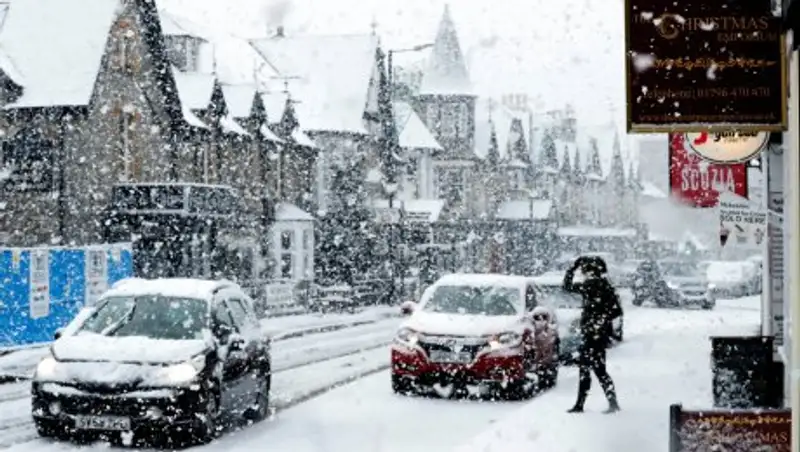 Три аэропорта Великобритании приостановили работу из-за сильного снегопада