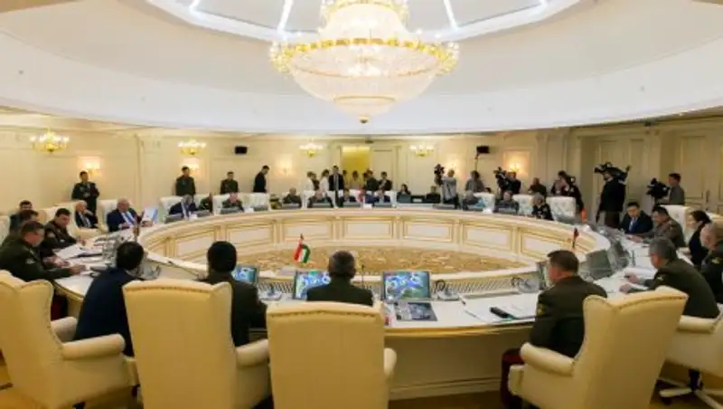 Министр обороны РК принял участие в заседании СМО государств-членов ОДКБ в Минске